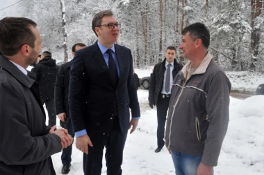 Vučić u poseti srpskim selima u Hrvatskoj: Sve što tražimo za Srbe ovde, ponudićemo isto i mnogo više