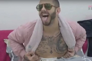 (FOTO) Šta je to napravio od sebe?!  FILIP PROMENIO LIČNI OPIIS!