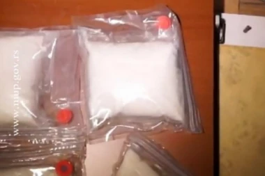 Prokuplje: PRIVEDEN MUŠKARAC KOD KOGA SU PRONAĐENI KANABIS I SPID!