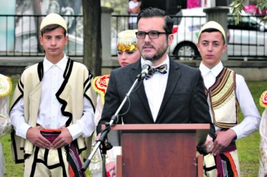 PAKLENI AMERIČKI PLAN ZA CRNU GORU: Proterati sve Srbe!