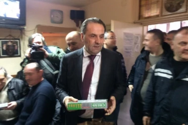 LJAJIĆ SA PENZIONERIMA NA ZVEZDARI