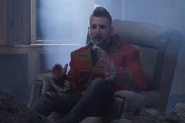 (VIDEO) Aca Lukas ga je otkrio, a ovo je njegova prva pesma: TEBI ŽIVOT IDE DALJE!