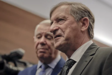 SLOVENCI SE UZJOGUNILI: Tužićemo Hrvatsku sudu Evropske unije!