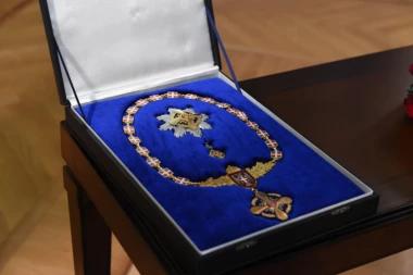 Dodik uručio Vučiću ORDEN REPUBLIKE SRPSKE!