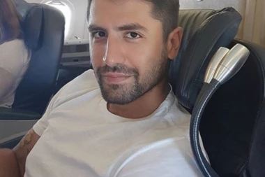 (FOTO) RAĐENOVA NOVA DEVOJKA JE SADA PRAVA LEPOTICA: Pogledajte kako je izgledala pre samo 5 godina - NI "R" OD OVE RIBE!