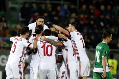 Mažić taličan Milanu, Sigurne pobede Arsenala i Marseja