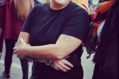 Iako voli žene, Mariji Šerifović SE UDVARAJU I MUŠKARCI: Ovako ona reaguje na to!