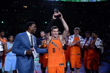 (VIDEO) LAPSUS NBA ZVEZDE: Evo kako je Kris Veber izgovorio Bogdanovo prezime