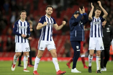 ZAVRŠILI U POLICIJI: Fudbaleri Vest Bromviča ukrali taksi u Barseloni