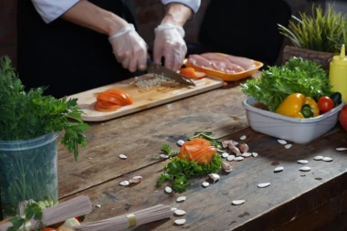 (RECEPTI) Mršavljenje bez gladovanja! Ishrana koja je zaludela svet: Ovo je DNEVNI HRONO MENI koji se lako sprema!