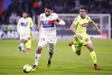 Fekir između Čelsija i Liverpula; Žiru i Azar: Dođi kod nas