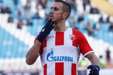 (VIDEO) Pešića baš neće!