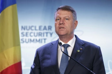 HAOS U RUMUNIJI: Demonstranti traže ostavku predsednika!