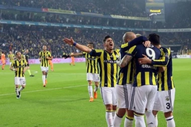 DIVAN GEST: Nije imao novca za dres, napravio je svoj od plasitičnih kesa, a onda...