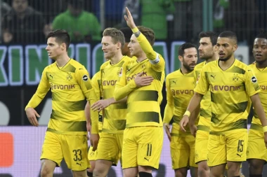 BUNDESLIGA: Dortmundova laka "trojka" protiv "švaba"