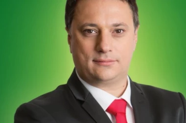 (FOTO) Plakaćete od smeha: Andrija Milošević u nikad smešnijem izdanju!