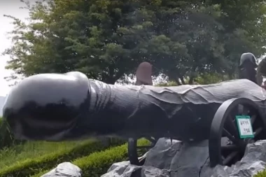 (FOTO)(VIDEO) KOREJSKI "PENIS PARK" POSEĆENIJI OD OLIMPIJADE!