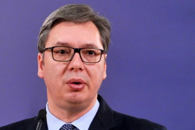 VUČIĆ PODRŽAO HRVATSKOG NOVINARA: Čestitao mu na hrabrosti što osuđuje "Za dom spremni"!