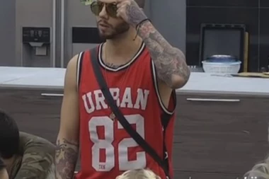 (FOTO) Devojke će odlepiti KADA VIDE BRATA FILIPA ĐUKIĆA!