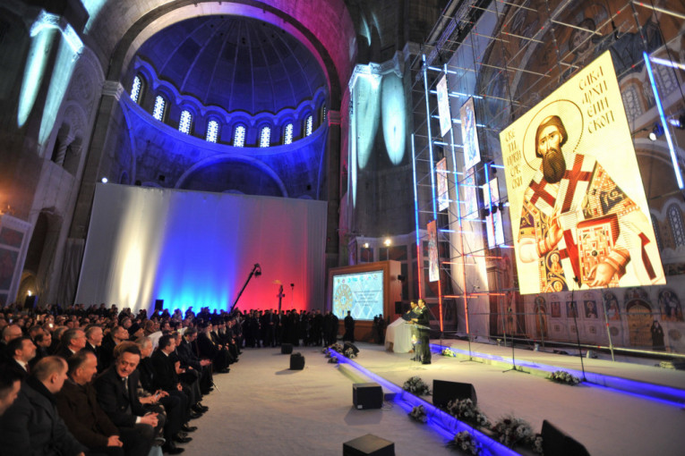 Otkrivanje kupole Hrama Svetog Save u Beogradu