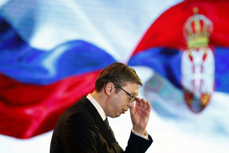 PREDSEDNIK SRBIJE DONEO ŠOKANTNU ODLUKU: Vučić napušta SNS i politiku