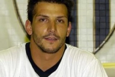 11 godina posle stravične nesreće! Danilu Ikodinoviću ulupan džip, kola uništena!