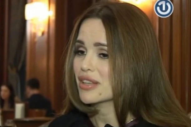 NAKON ŠTO SU JOJ OPLJAČKALI STAN, SEVERINA JEDVA GOVORI OD ŠOKA: Ukradene stvari imaju sentimentalnu vrednost...