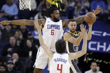 (VIDEO) HLADNOKRVAN: Teo pogađao trojke preko Karija, ali Stef je imao odgovor