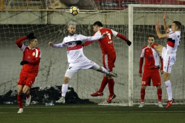 GOLEADA NA KROVU: Voždovac pobedio Napredak