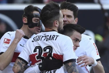 SJAJAN MEČ U BREMENU: Štutgart nastavio fantastičan niz!
