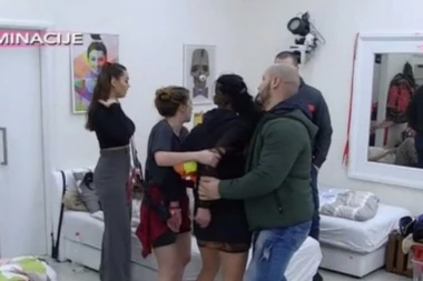 (VIDEO) Tuča Krunićke i Marije Ane!