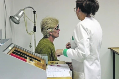 Oboleli od multiple skleroze nisu znali koju bolest imaju! Kada su se javili ovi simptomi shvatili su šta ih je snašlo