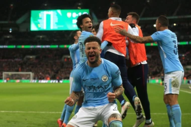 (VIDEO) ŠOU U SVLAČIONICI SITIJA: Glavna zvezda je...