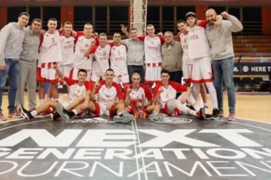 (VIDEO) Evo kako su mladi košarkaši Zvezde proslavili +31 protiv Partizana