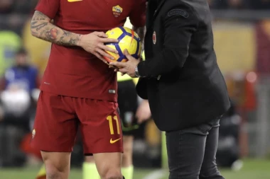 (VIDEO) SRBIN ODBRUSIO GATUZU: Trener Milana izvređao Kolarova, a potom mu se izvinjavao