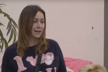 UČESNIKU ZADRUGE MAJKA TEŠKO BOLESNA,  a Maca ga napala jer mu je omogućeno da je POZOVE!