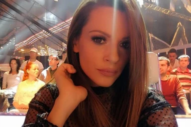 BOLESTAN ČOVEK ŽELI SAMO ZDRAVLJE: Jelena Kostov otkrila sve o borbi sa bolešću!