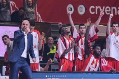 (FOTO) Zvezda čestitala rođendan motivatoru i legendi kluba