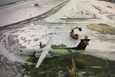 UPRKOS SNEGU: Aerodrom "Nikola Tesla" funkcioniše bez zastoja