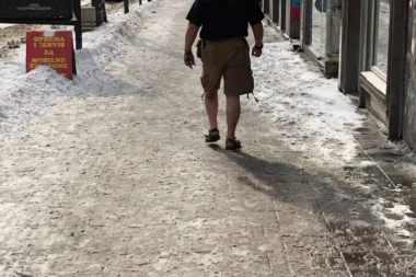 HEROJ BEOGRADA IZAŠAO NA ULICE: Briga me za zimu, briga me za sve!