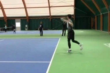 (VIDEO) E, TO SE ČEKALO Nole ponovo igra tenis!
