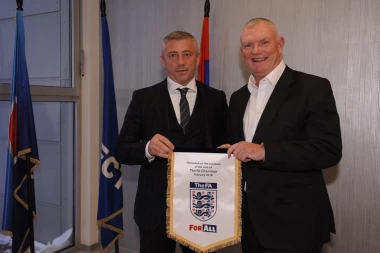 Kokeza ugostio Klarka: FA Engleske u poseti FSS!