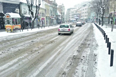 Vesić: Sve ulice prvog prioriteta očišćene