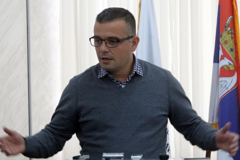 Nedimović poručio Aleksiću iz Narodne stranke: Čekam te u Skupštini da ti odgovorim na svako pitanje
