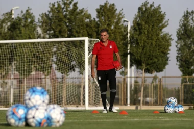 KEIROŠ HVALI ARGENTINCA: Mesiju zabraniti da igra fudbal dok ne dokaže da je ljudsko biće!