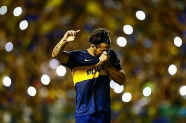 Fudbalski Džoni Dep ponovo juri loptu