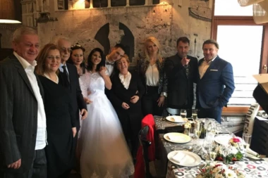 HARI OŽENIO VANBRAČNOG SINA: Zbog afere s njegovom majkom se RAZVEO!