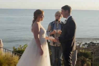 GLUMICA NA SRED VENČANJA REKLA ŠTA ĆE RADITI SVOM MUŽU, svi popadali!