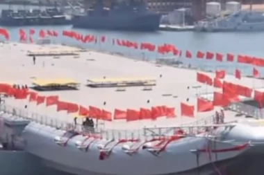 KINA PRETI DA POSTANE VODEĆA SVETSKA SILA: Prave do sad neviđeni NOSAČ AVIONA