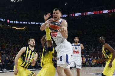 VELIKO POJAČANJE: Mačijulis kod Obradovića